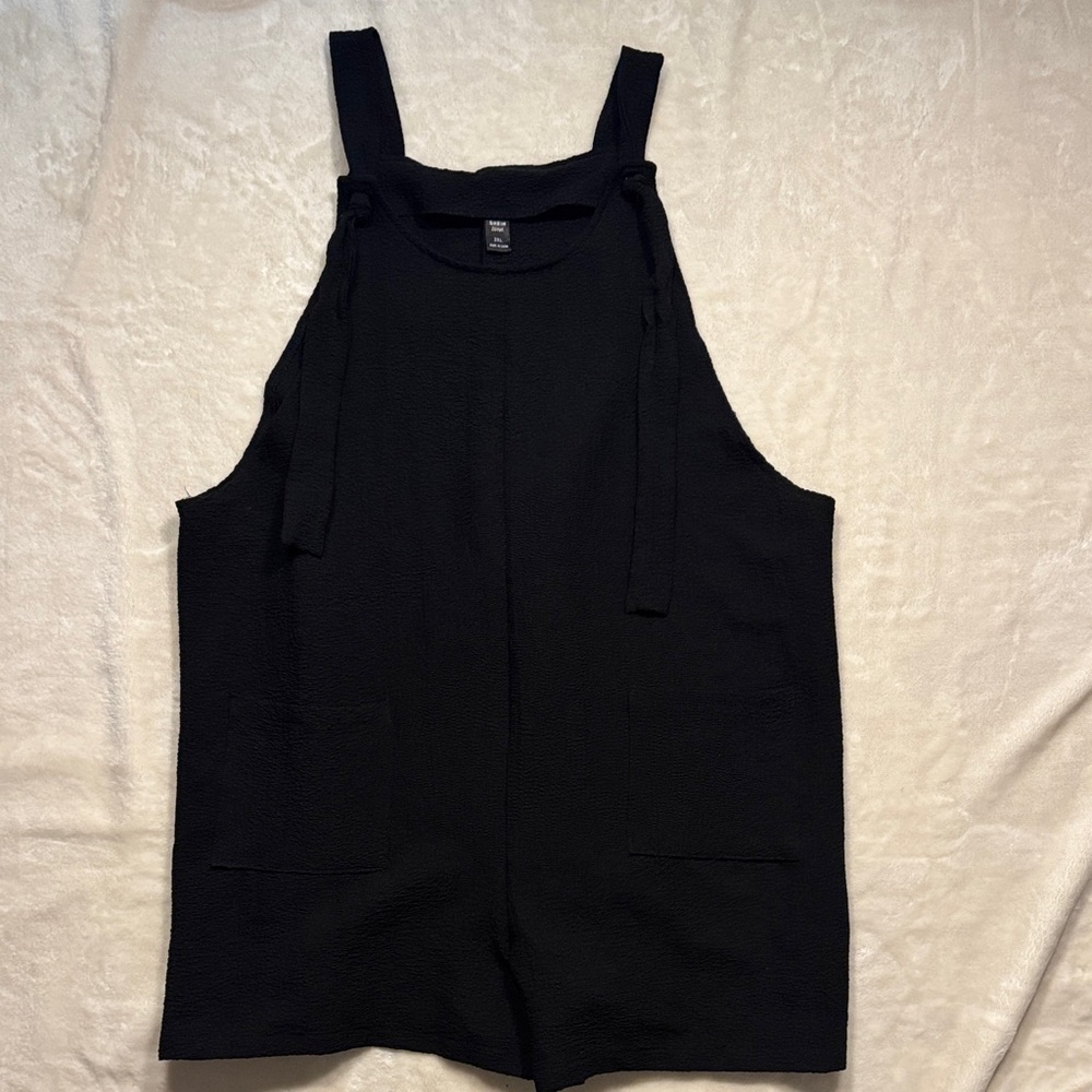 SHEIN Black Textured Top